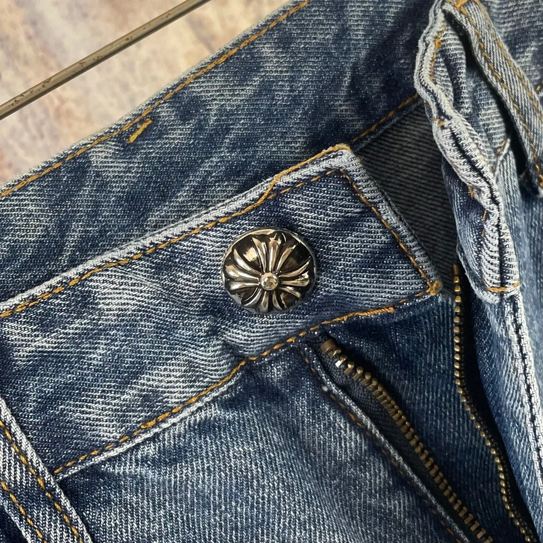 KL 🔘 𝐂𝐡𝐫𝐨𝐦𝐞 𝐇𝐞𝐚𝐫𝐭 25FW 37W ！1.9W ，Chrome Hearts ， Yellow ， 、 ， ， ！ “ ”，Chrome Hearts ， ； ， ， 。 ，Chrome Hearts GU ， ， 。 ： ， Retro buff， Yellow ， ， 。Classic ， 、 ， ； ， 、 ， 。 ， Same Style ： T ， ， ， 。 ， ： ， Retro ；Yellow ， ， ， ， 。 、 ， ！ Size：M L XL XXL（30.32.34.36） ：Blue